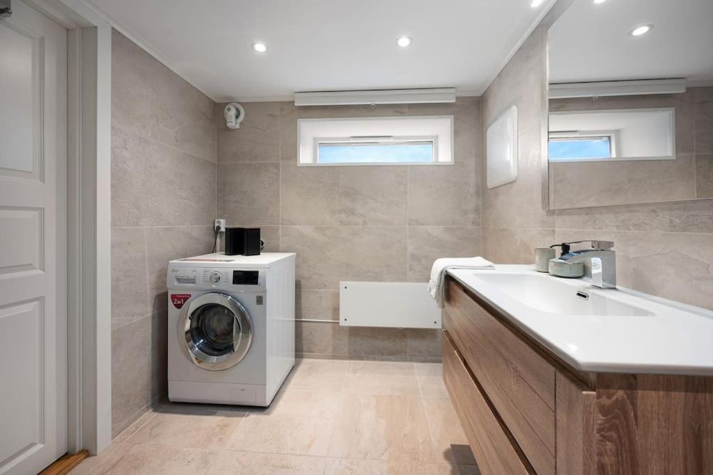 Practical Basement Apt With All Home Comforts Close To City Centre Στάβανγκερ Εξωτερικό φωτογραφία